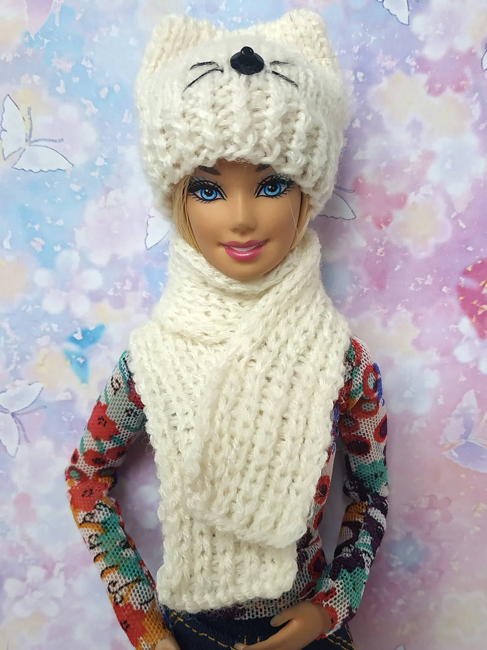 

Одежда для кукол Барби - шапка и шарфик*