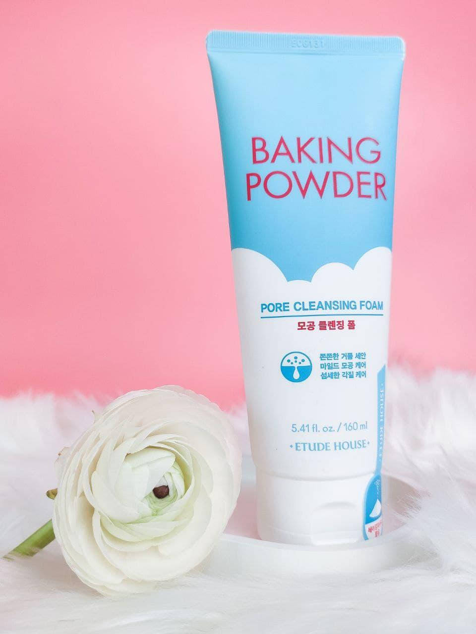 

Пенка для умывания с содой Etude House Baking Powder Pore Cleansing Foam 160 мл