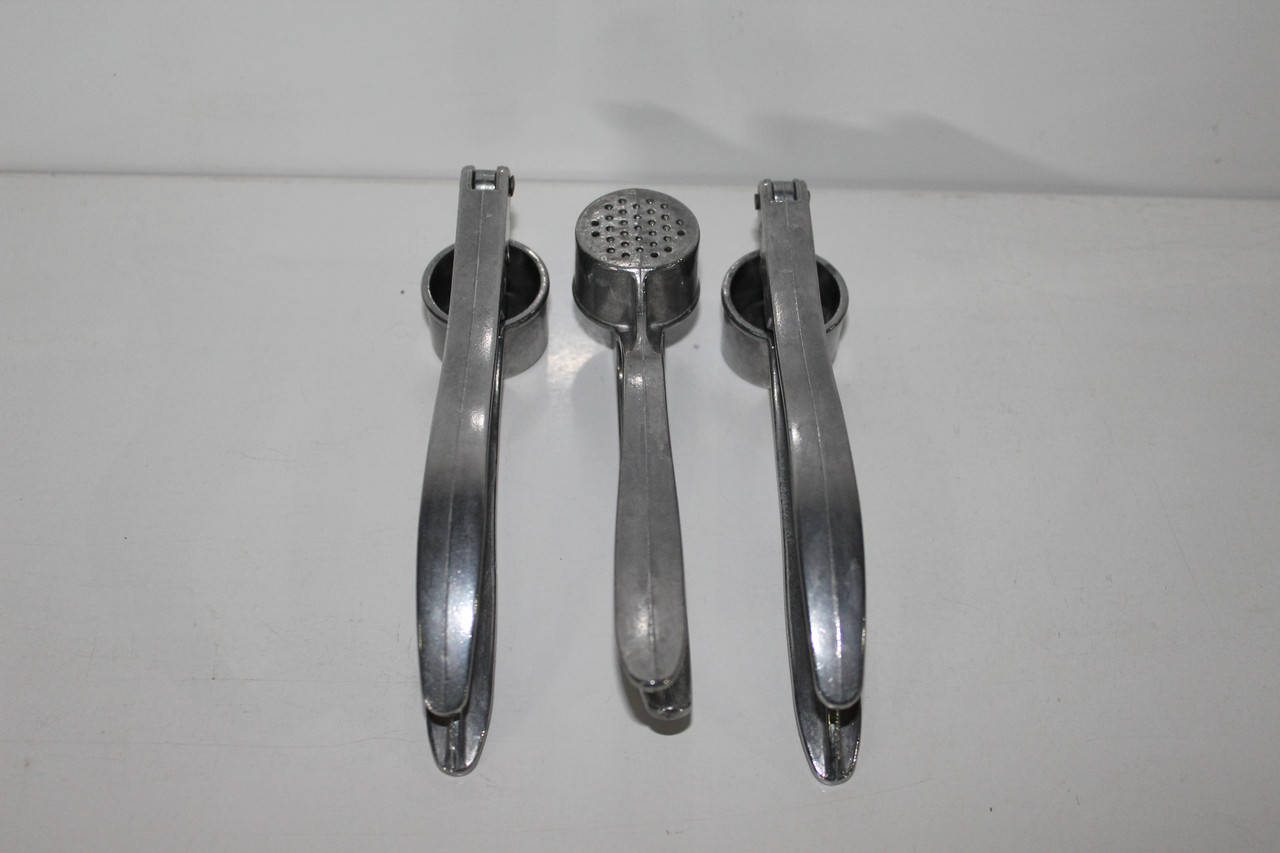 

Чесночница металл круглая бол.