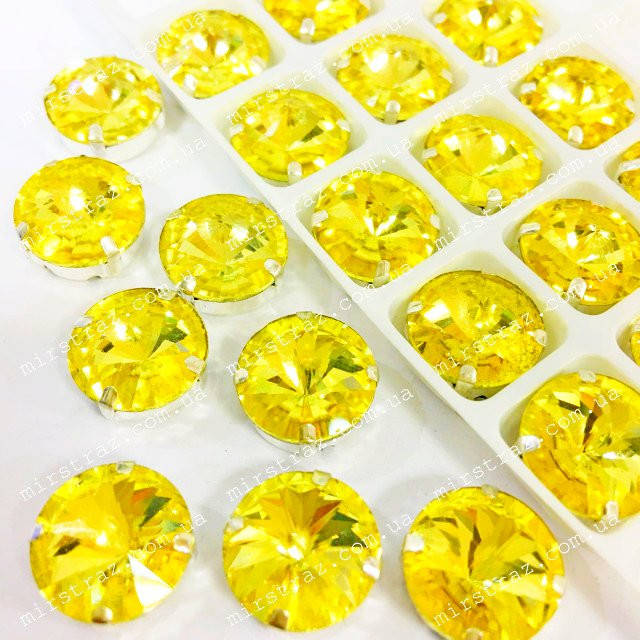 

Стразы в цапах 12мм, цвет Citrine, 1шт, Черный