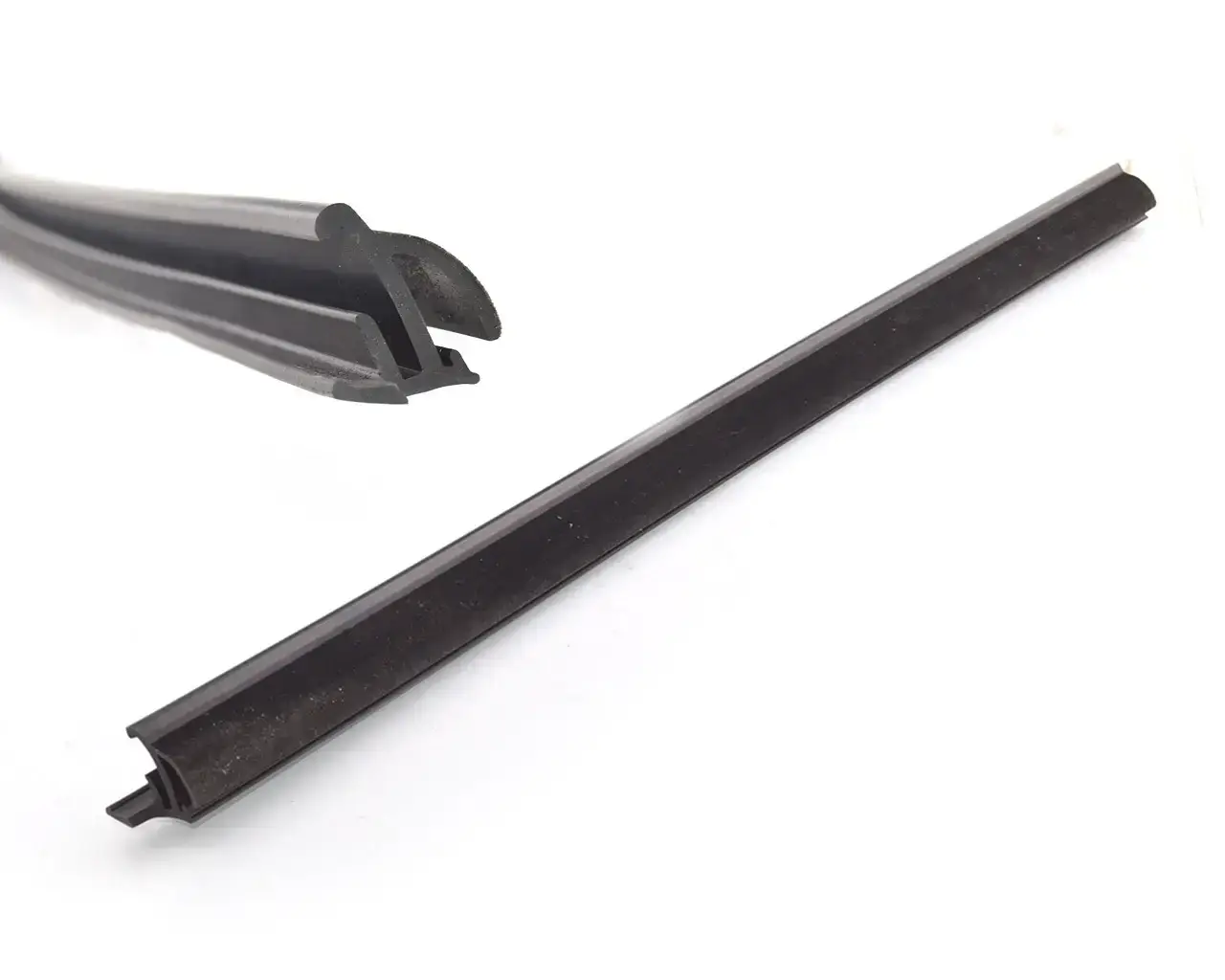 

Уплотнитель опускного стекла задней двери ВАЗ 2110, 2112 внутренний