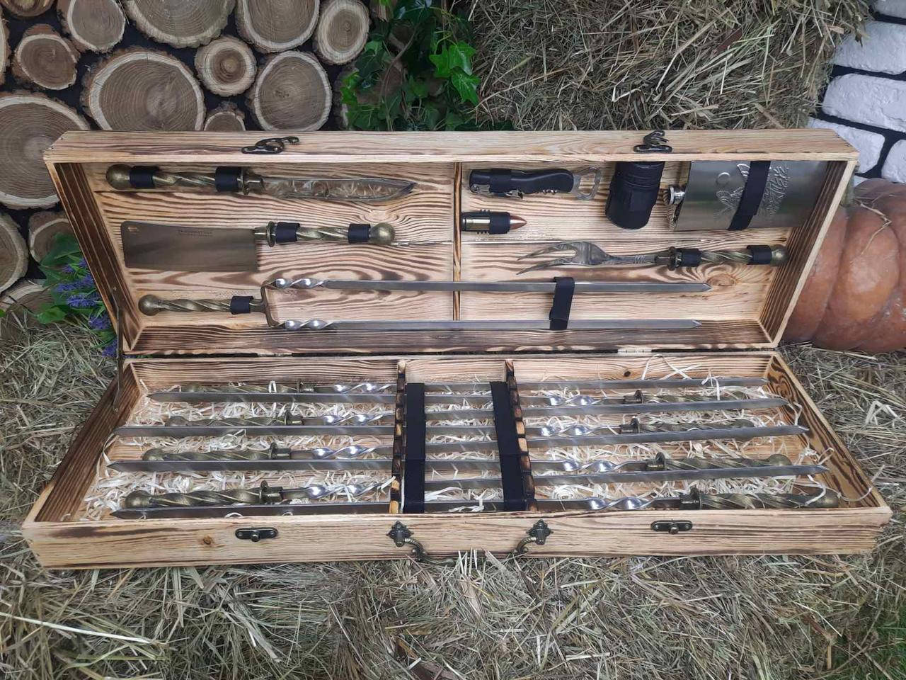 

Набор из 8 шампуров с кованной ручкой "Викинг" (700х12х3 мм) + двойной шампур + комплект, в деревянном кейсе