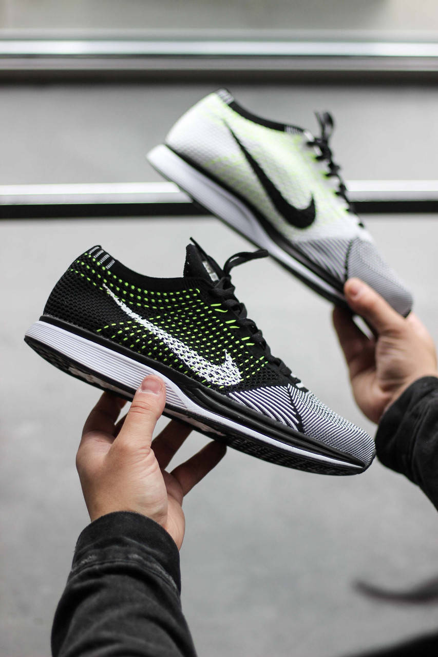 

Nike Flyknit Racer "Black/White/Volt" 45