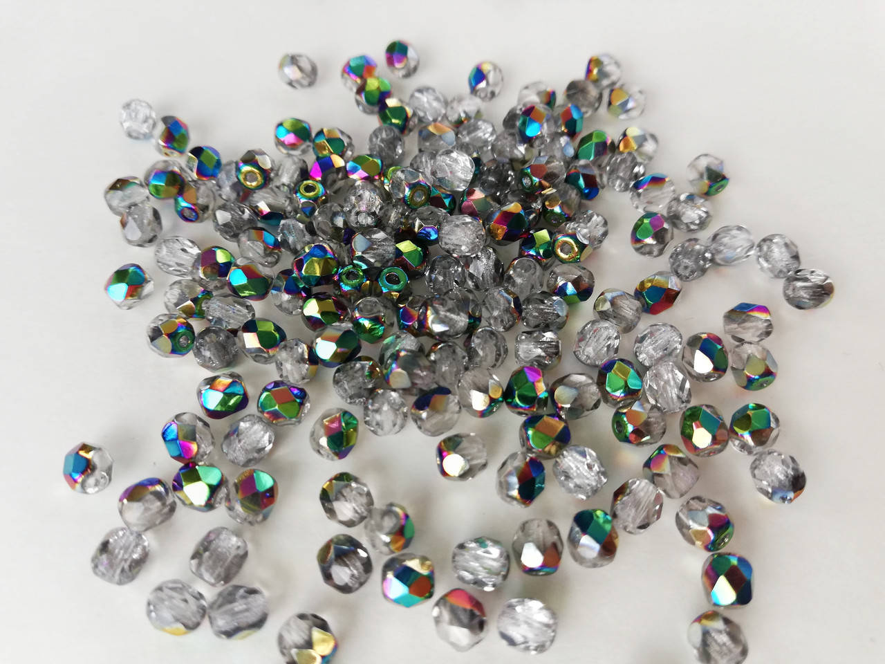

Fire polished 4 mm Crystal Vitrail