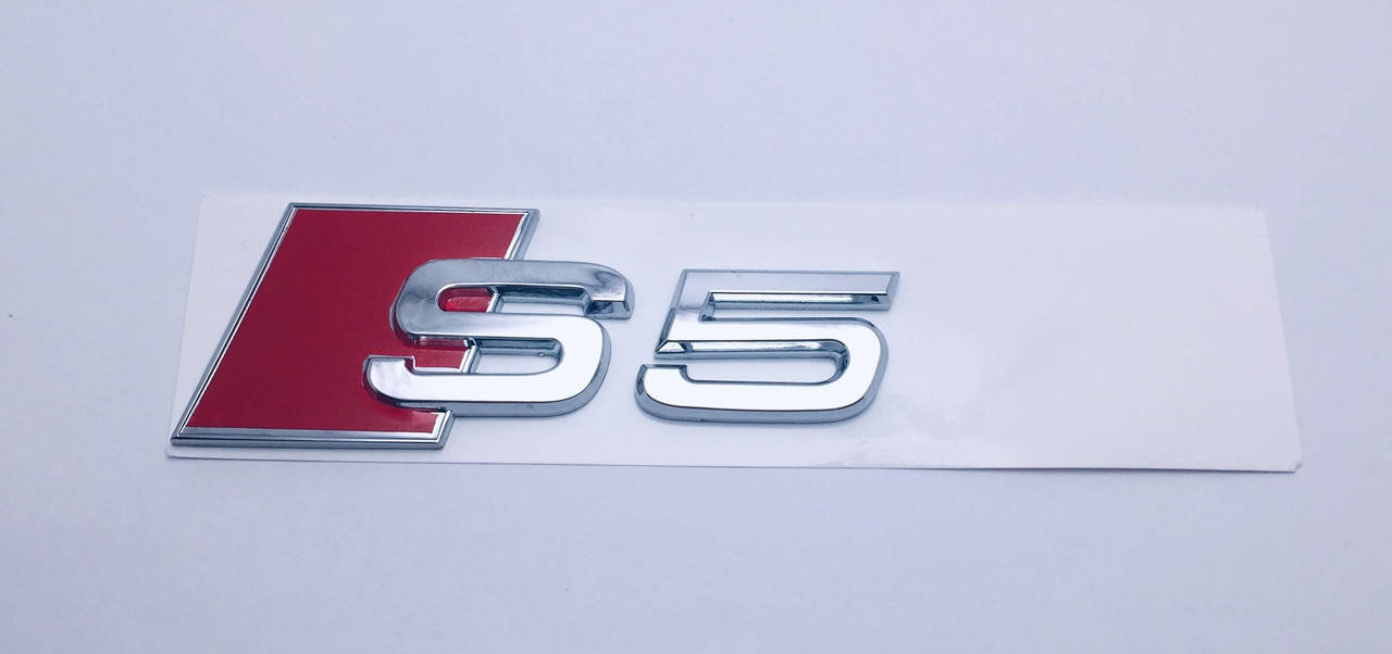 

Эмблема на кузов Audi S5