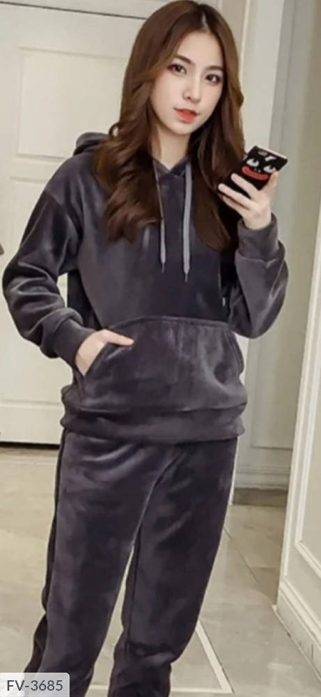 

Спортивный костюм женский велюр (50-52) "NK Collection" недорого от прямого поставщика