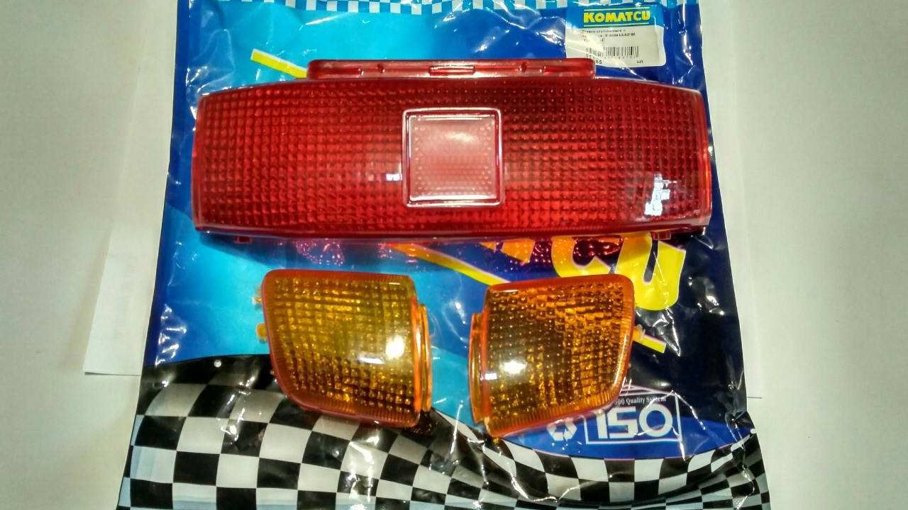 

Стекло стопа + поворотов к-кт Honda LEAD-50 (AF20E)﻿﻿,LEAD-90 (HF05E)