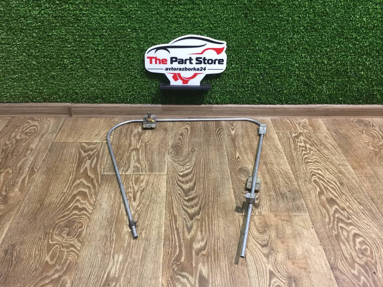 

Стеклоподъемник правый механический для Iveco Daily E2 Ивеко Дейли Е2 1996-1999, 93926734