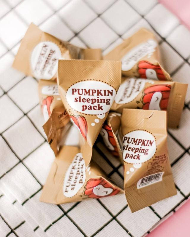 

Ночная маска с экстрактом тыквы Too Cool For School Pumpkin Sleeping Pack, 2 мл