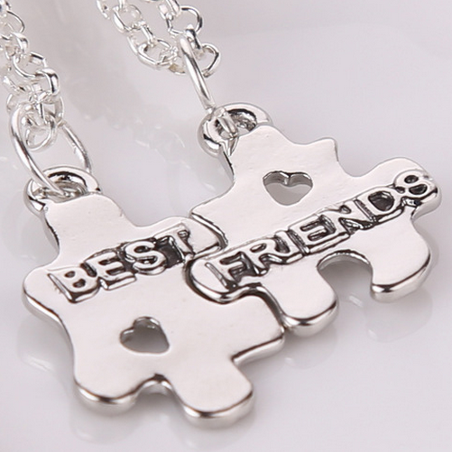 

Кулоны для друзей в виде пазлов "Best friends"
