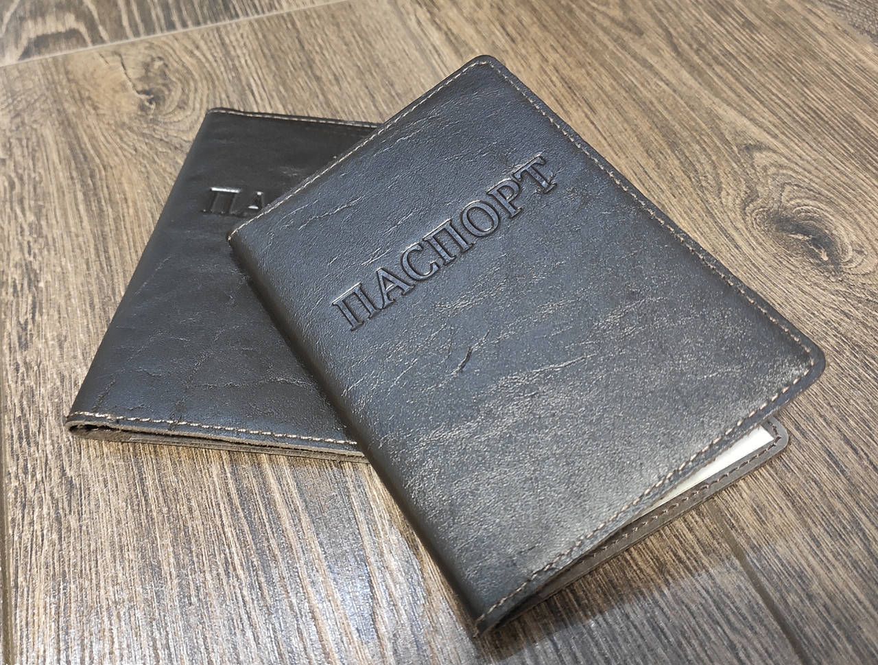 

Кожаная обложка на паспорт коричневого цвета ST Leather, Коричневый