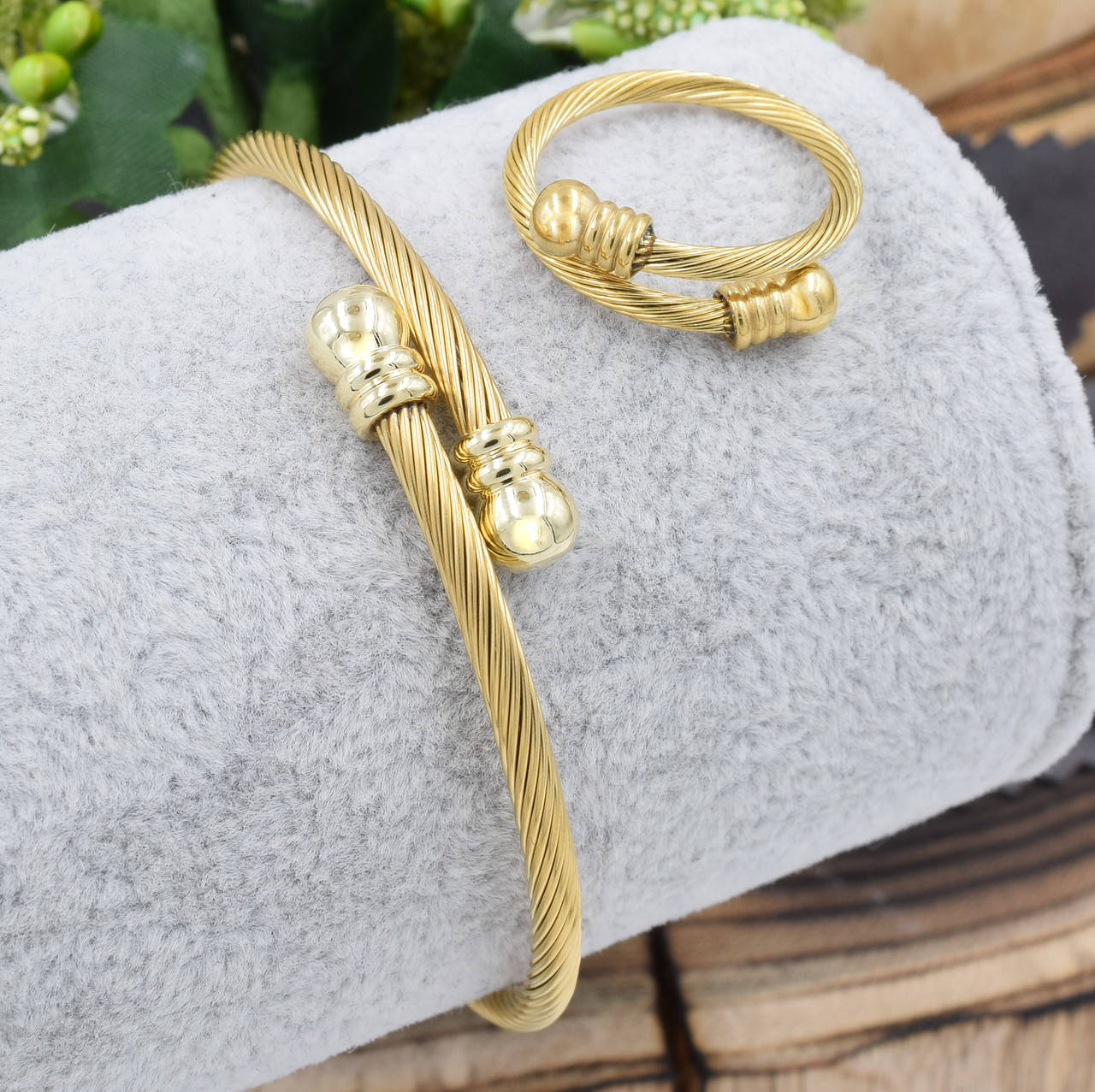 

Набор Xuping 31382 браслет + кольцо ширина 3 мм металлический жгут размер Регулируемый