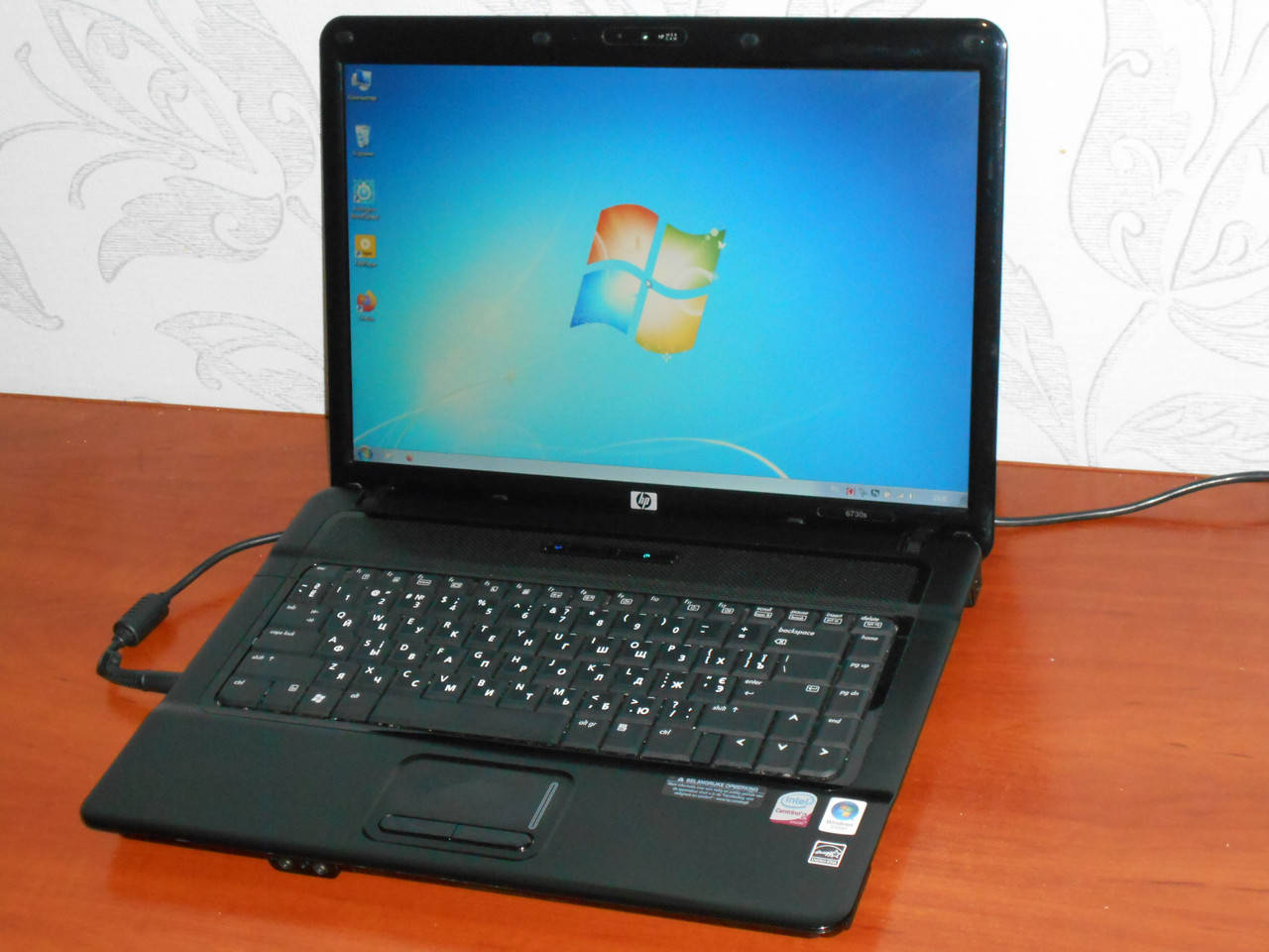 

Ноутбук HP Compaq 6730s - 15,4" - 2 Ядра - Ram 2Gb - HDD 250Gb - Идеал !, Черный