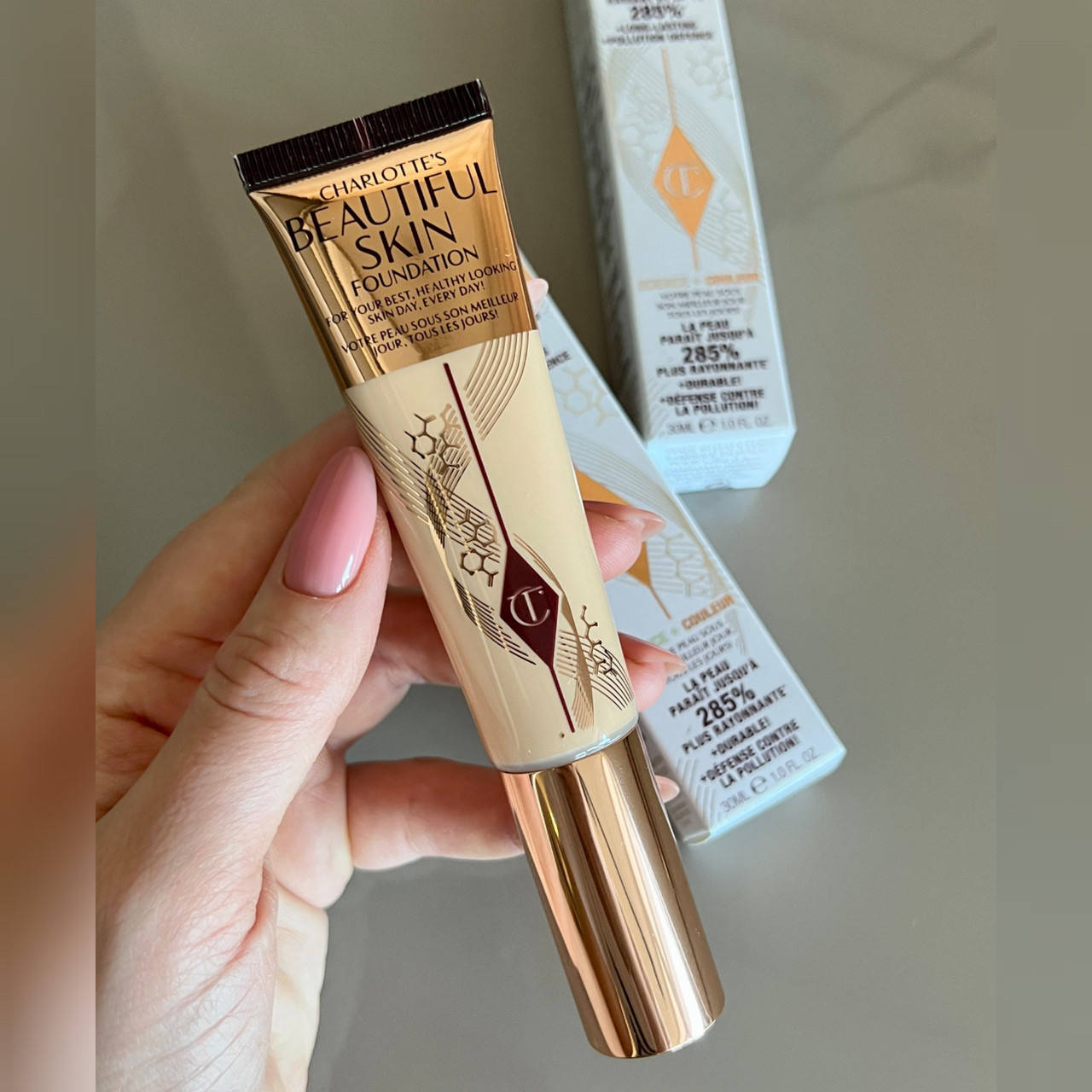 

Тональный крем Charlotte Tilbury Beautiful Skin Foundation (2 Neutral) 30 ml