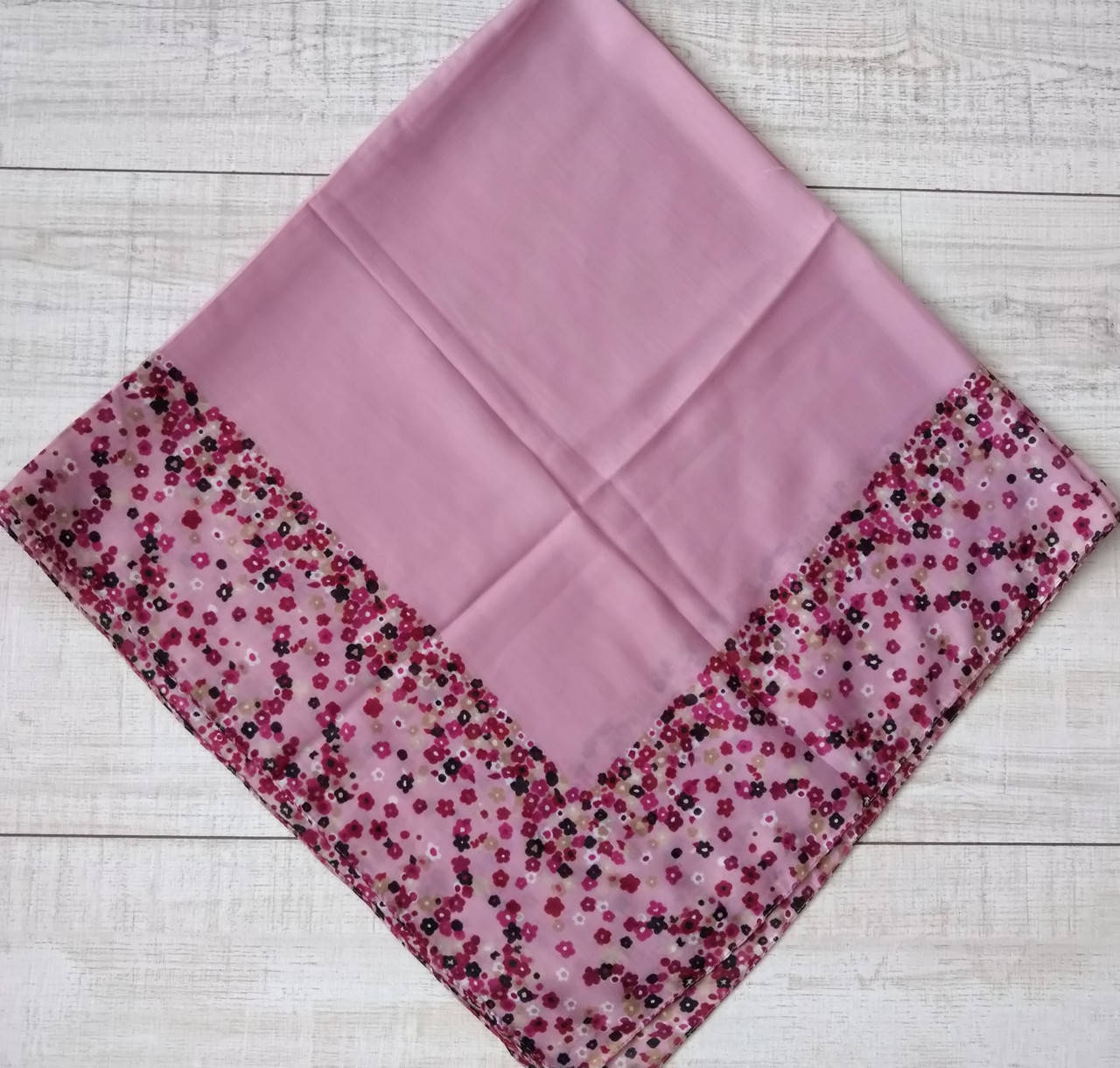 

Платок батистовый турецкий 90*90, Разные цвета