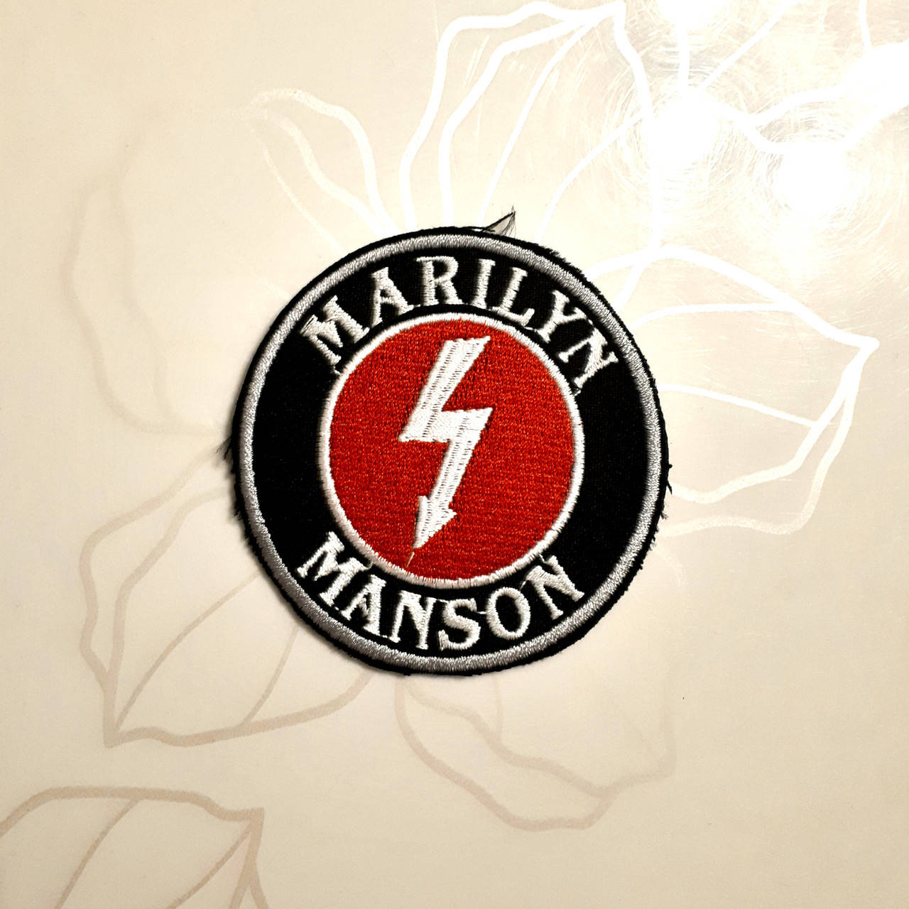 

Нашивки с вышивкой "Marilyn Manson "