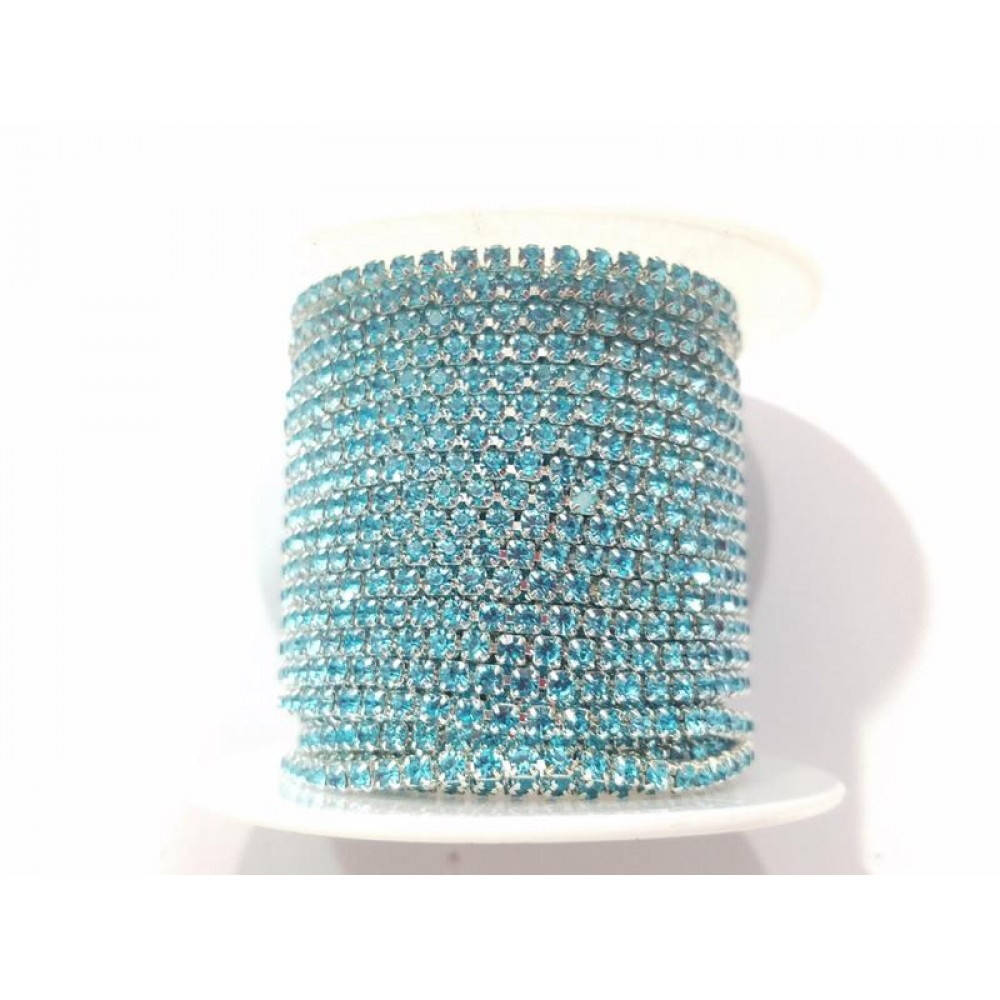 

Стразовая цепочка, цвет голубой в серебре (2 mm), 1м.