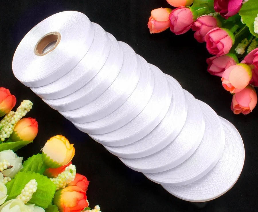 

Лента атласная белая 0,6 см (23 метра), Белый