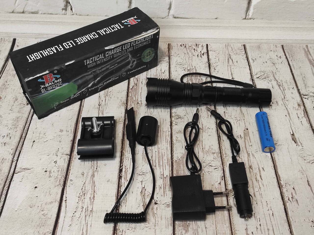 

Подствольный тактический аккумуляторный фонарь X-Balog BL-028 светодиодный зеленый свет, Черный