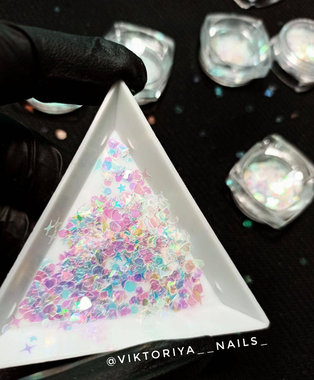 

Голографические фигурки для дизайна ногтей Mix