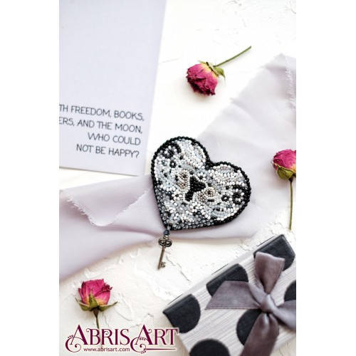 

Набор для вышивки бисером украшения на натуральном художественном холсте "Ключ к сердцу-2"