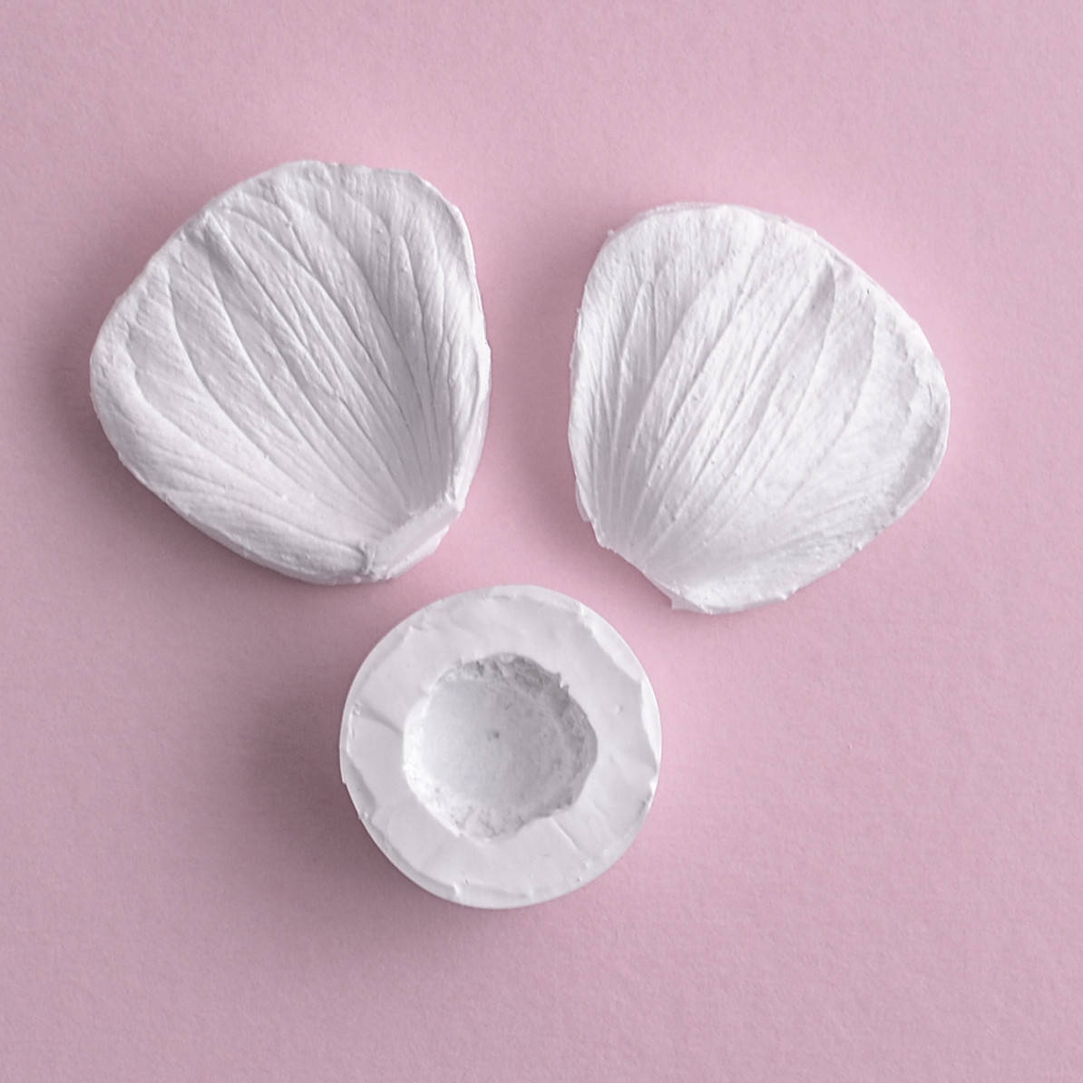 

Силиконовый вайнер Лепесток и центр анемона