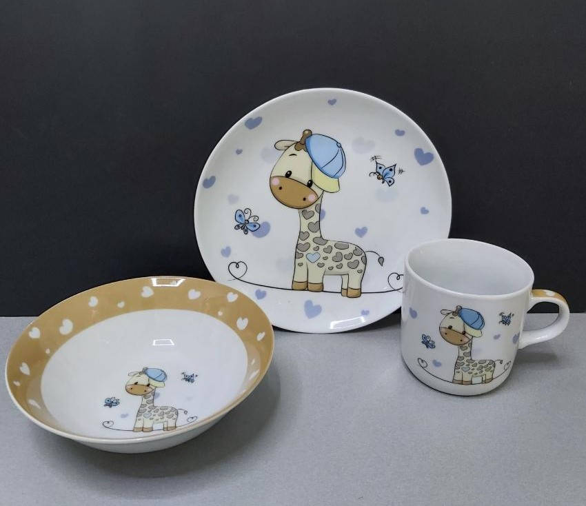 

Детский набор столовой посуды из 3 предметов Limited Edition G-Boy C-517