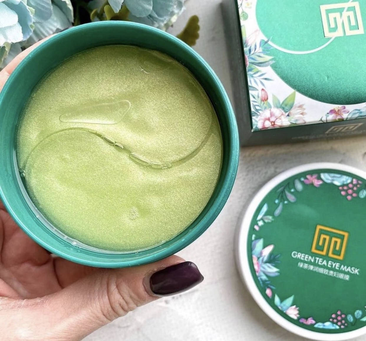 

Гидрогелевые патчи с зеленым чаем Dsiuan Green Tea Lady Eye Mask
