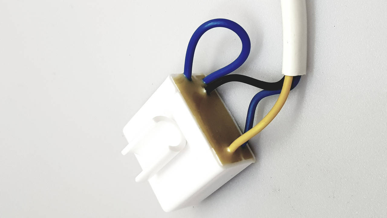 

Термоплавкий предохранитель термодатчик С00851160 Nо Frost 3 провода