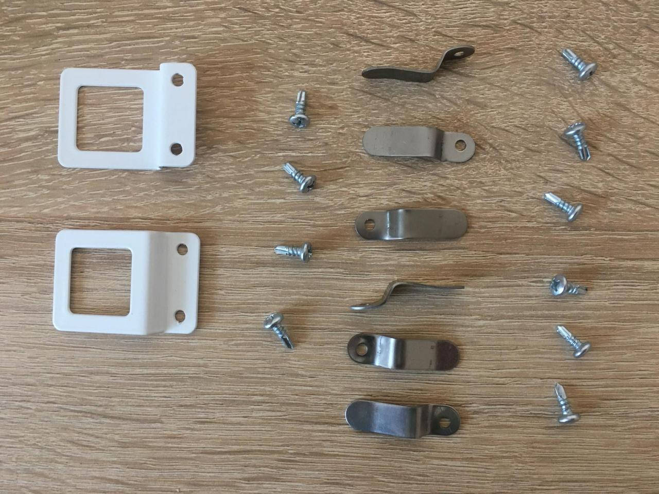 

Крепления внутренних москитных сеток VIP ручки металл для трехкамерного профиля, Белый