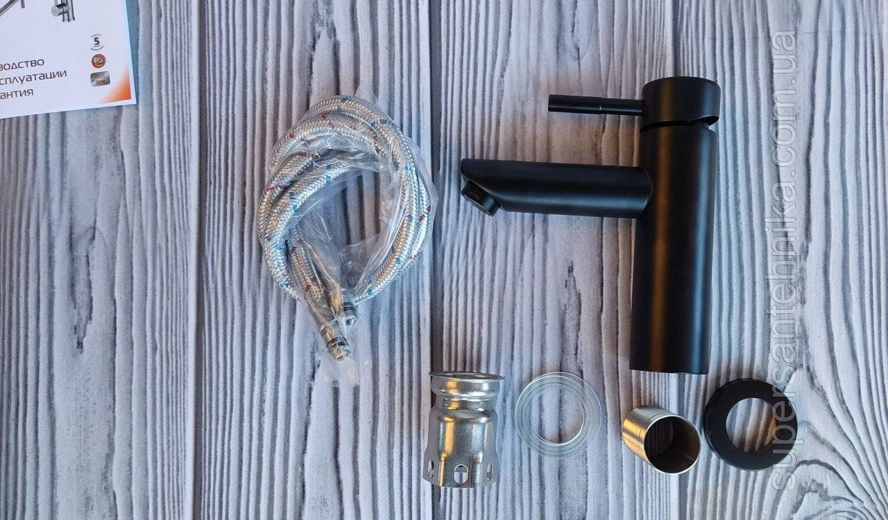 

Смеситель чёрный для умывальника Sus 001 a Black, Черный