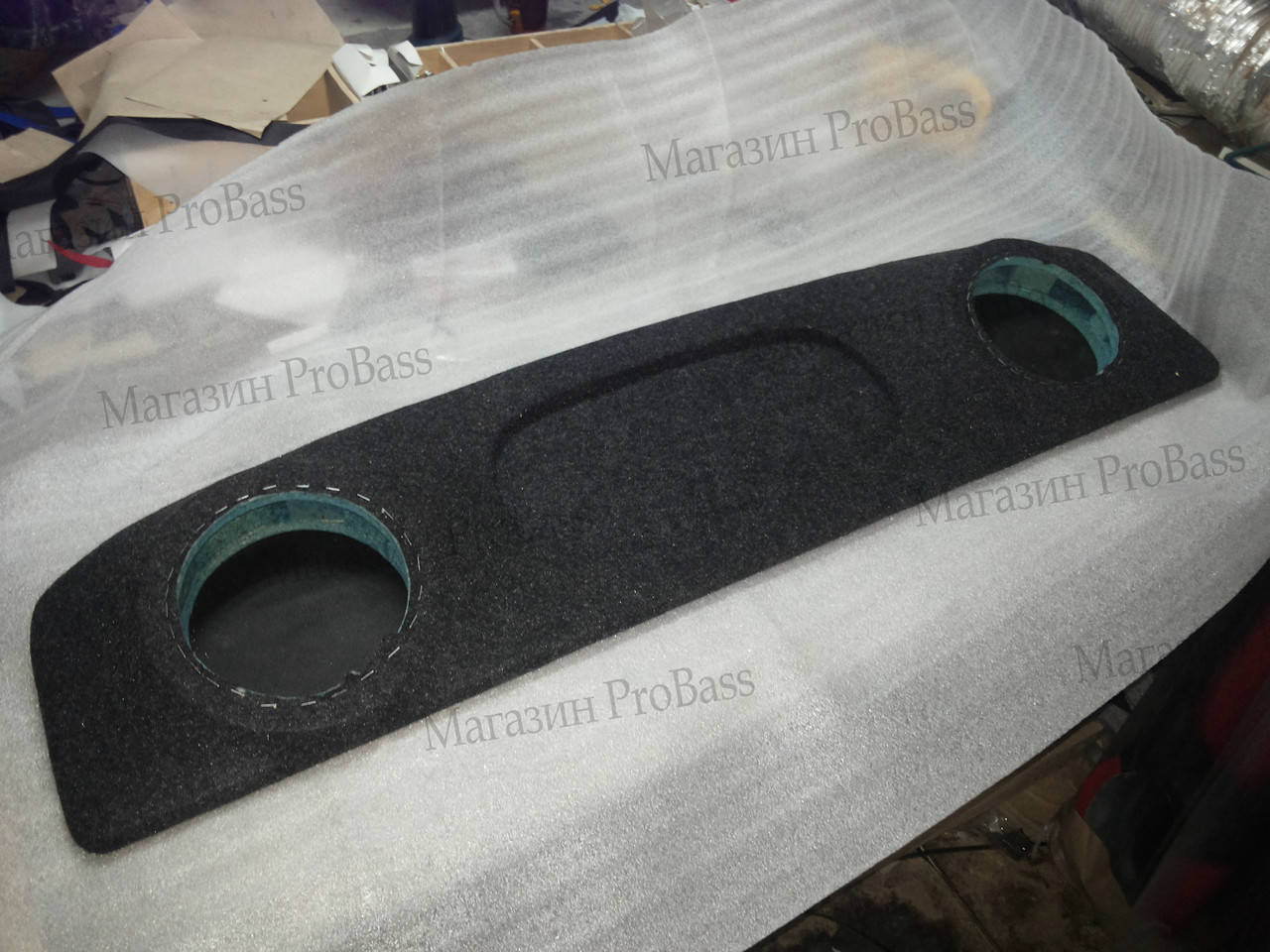 

Акустическая задняя полка Ваз 2101 дсп с фанерой под круглые 20см динамики.