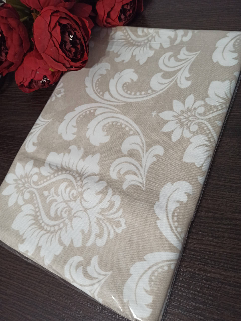 

Скатерть хлопок тефлоновая водоотталкивающая гидрофобная пропитка размер 120 * 180