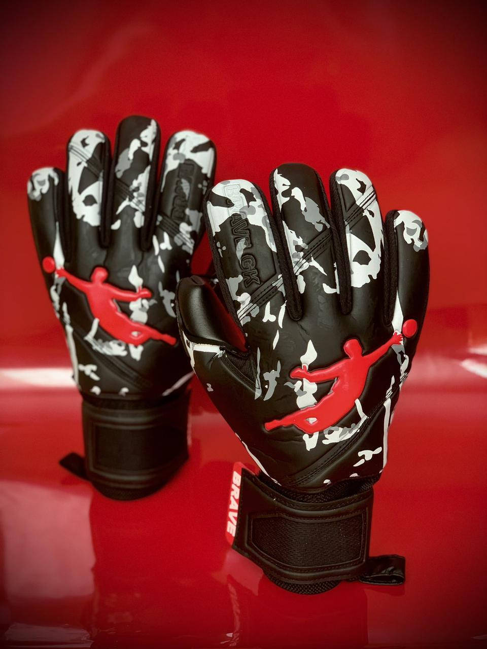 

Вратарские перчатки Brave GK Courage Black 8
