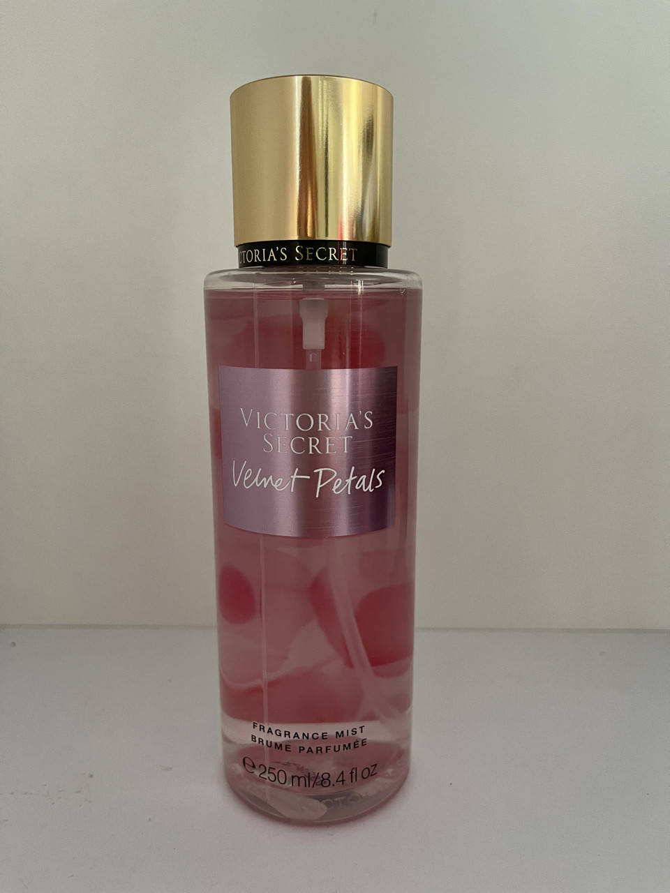 

Парфюмированный спрей Victoria's Secret Velvet Petals Original
