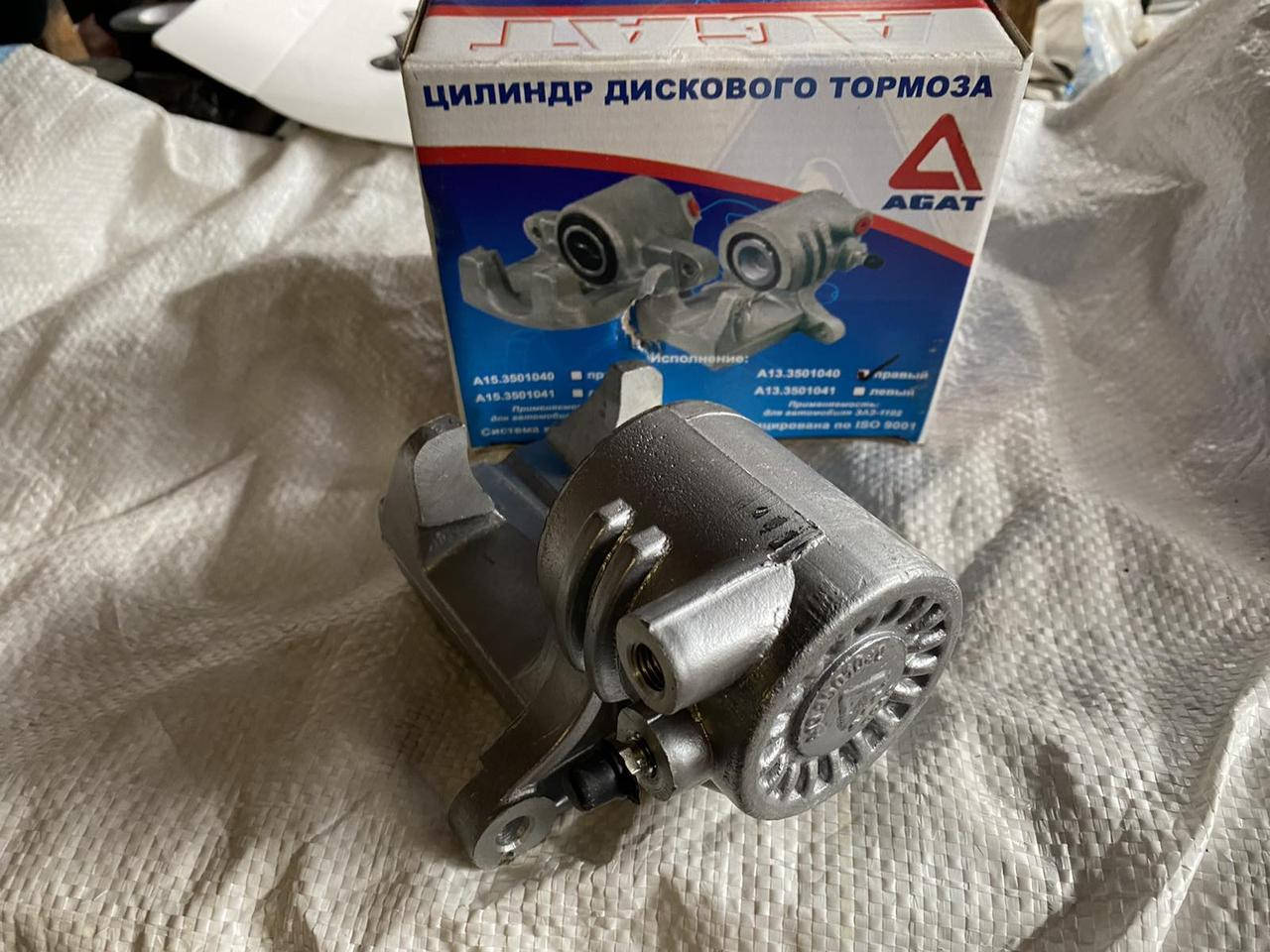 

Цилиндр тормозной передний Заз 1102 1103 таврия славута правый Агат А13.3501040