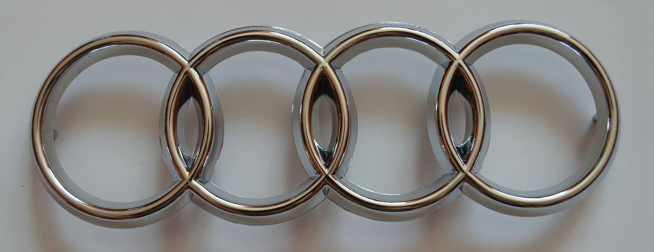 

Audi 80 B3 (86-91) Емблема передняя