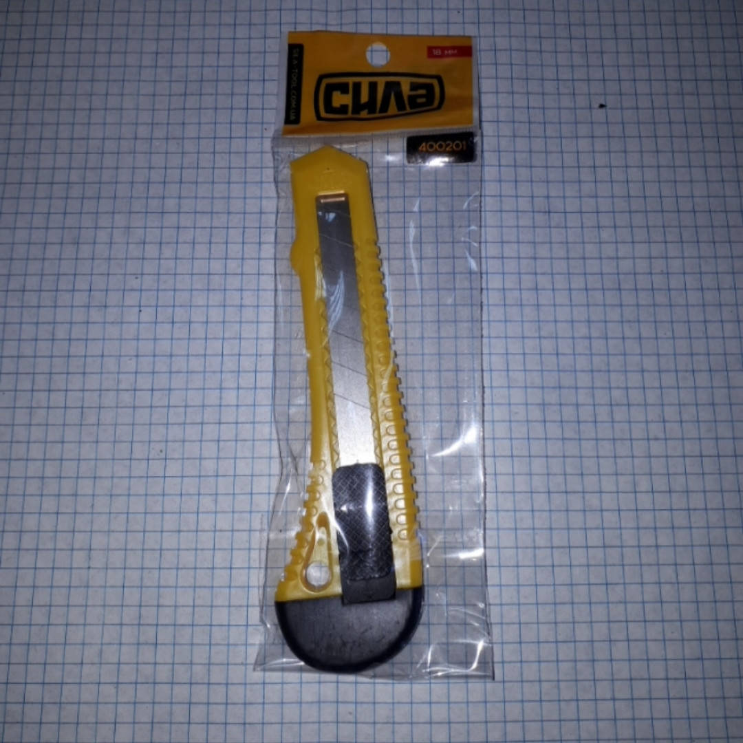 

Нож выдвижной 18мм Сила 400201 усиленный автозамок