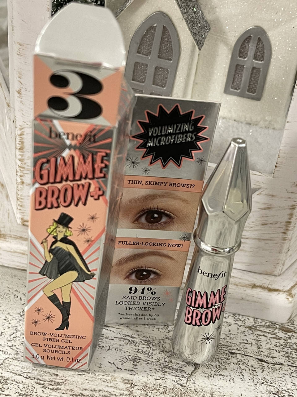 

Гель для объема и цвета бровей BENEFIT Gimme Brow