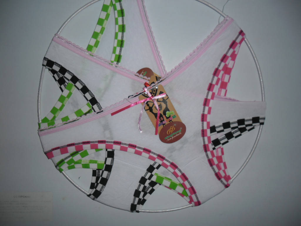 

Трусики ромбы белые 44-46 р, Разные цвета