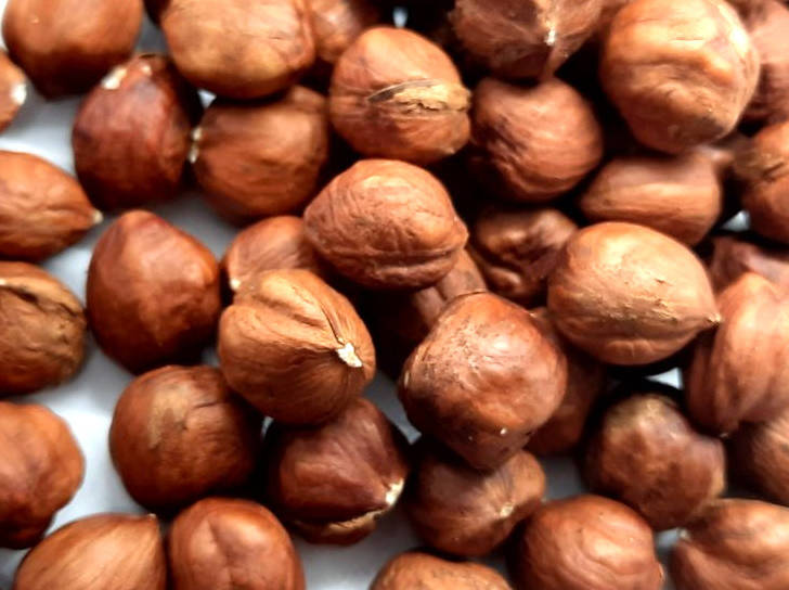 

Фундук очищенный 15+( сырой) Грузия 25кг