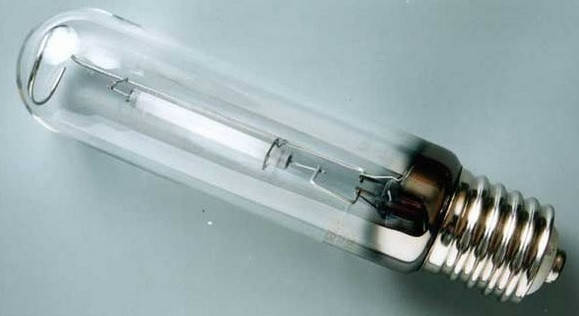 

Натрієва лампа ДНАТ SHP-T-250W BASIC E40 Sylvania