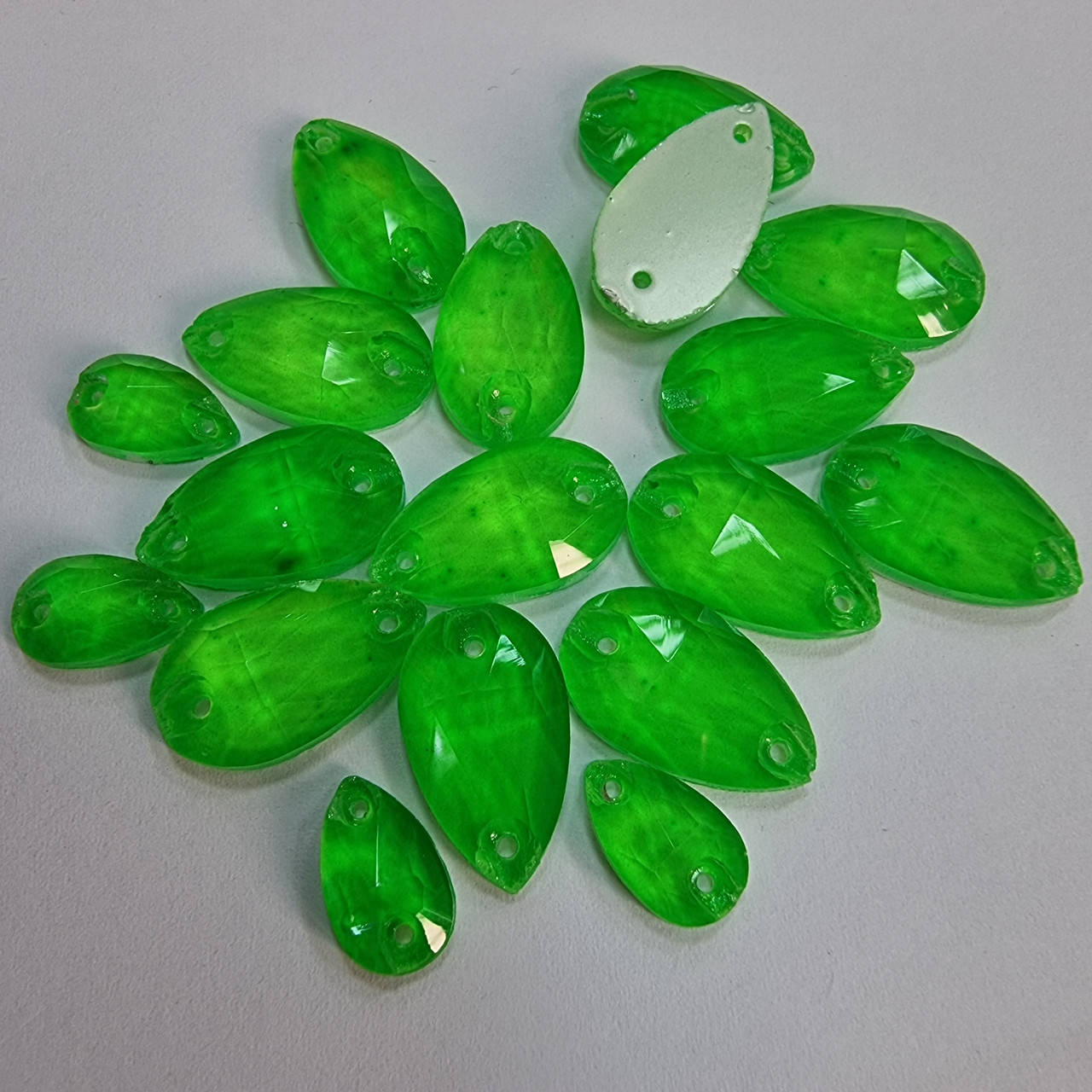 

Стрази пришивні крапля 7*12 Green Neon економ, Зелёный
