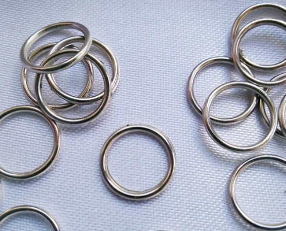 

Колечки серебро 8 мм 10 грамм 85 шт