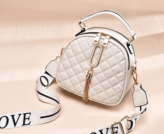

Сумка женская малая стеганая, Белый