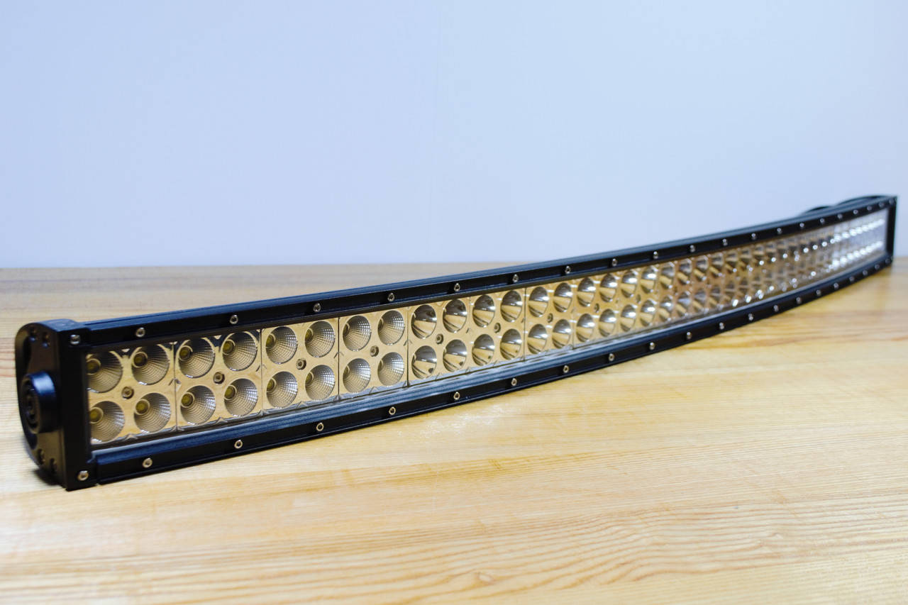 

Светодиодная LED Панорамная Балка (130см) 300Вт (светодиоды 3w x100шт)