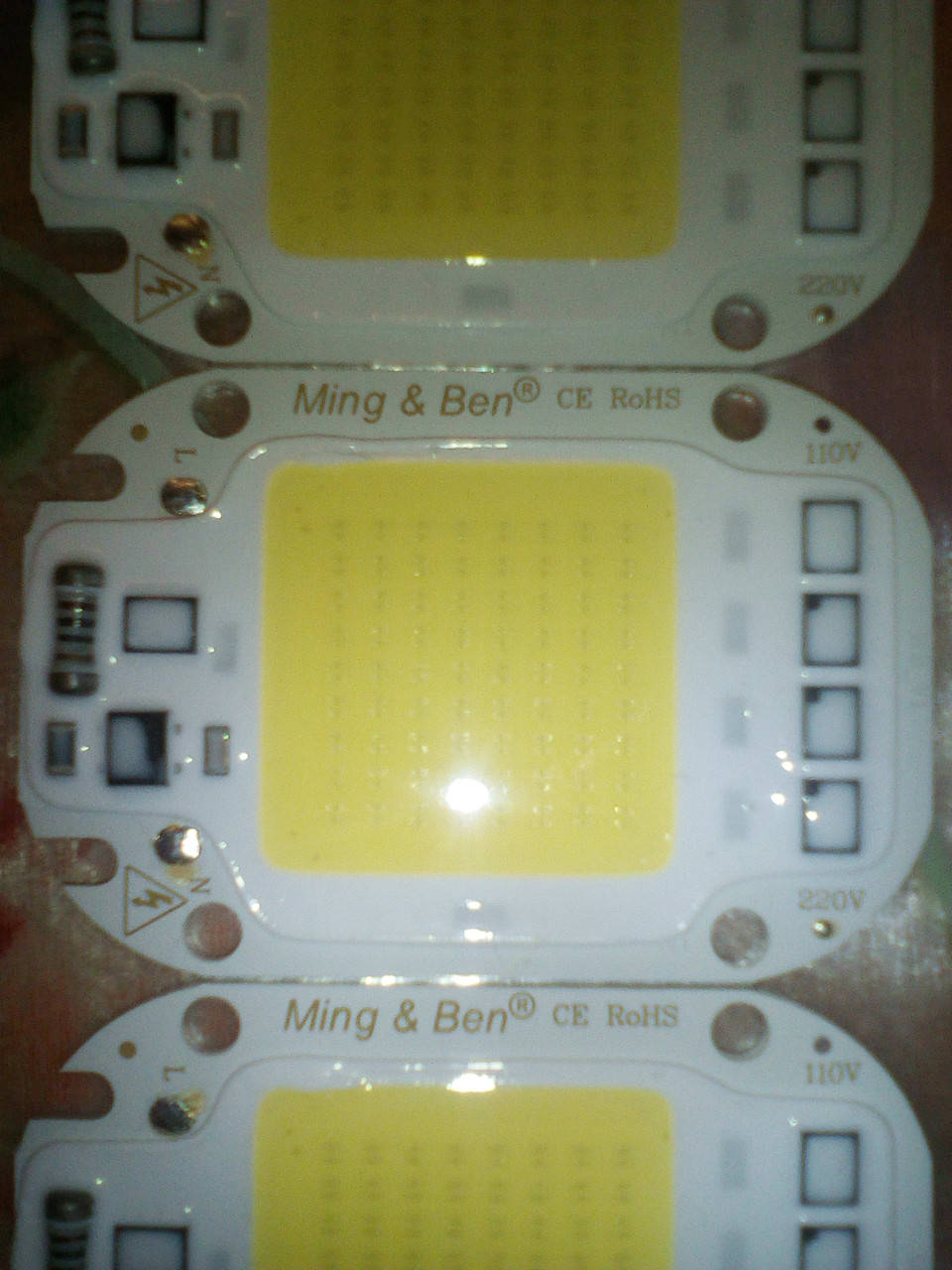 

Светодиод Ming and Ben COB 50вт (w), 5200Lm,, 5000К, с встроенным драйвером 220В