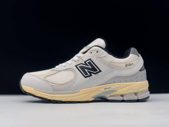 

Мужские кроссовки New Balance 2002