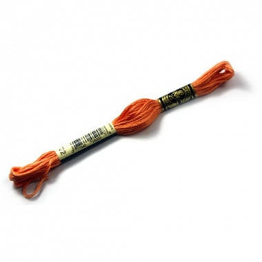 

Нитки муліне DMC №722