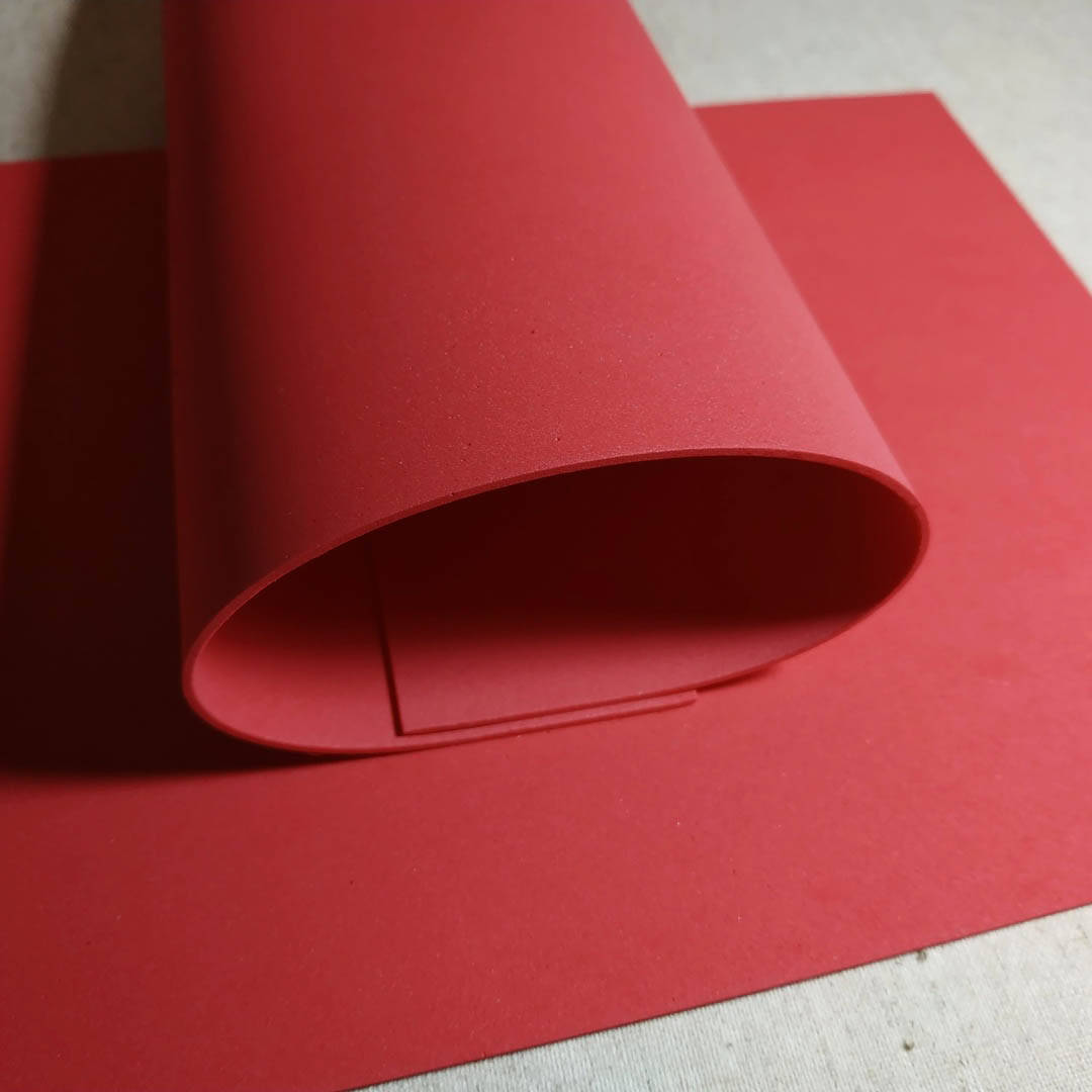 

Фоамиран 20*30, толщина 2 мм (красный)